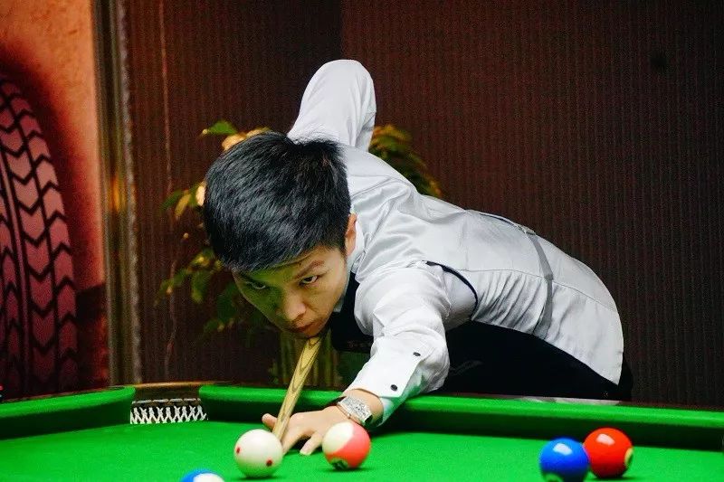 实现球员个 实现球员个