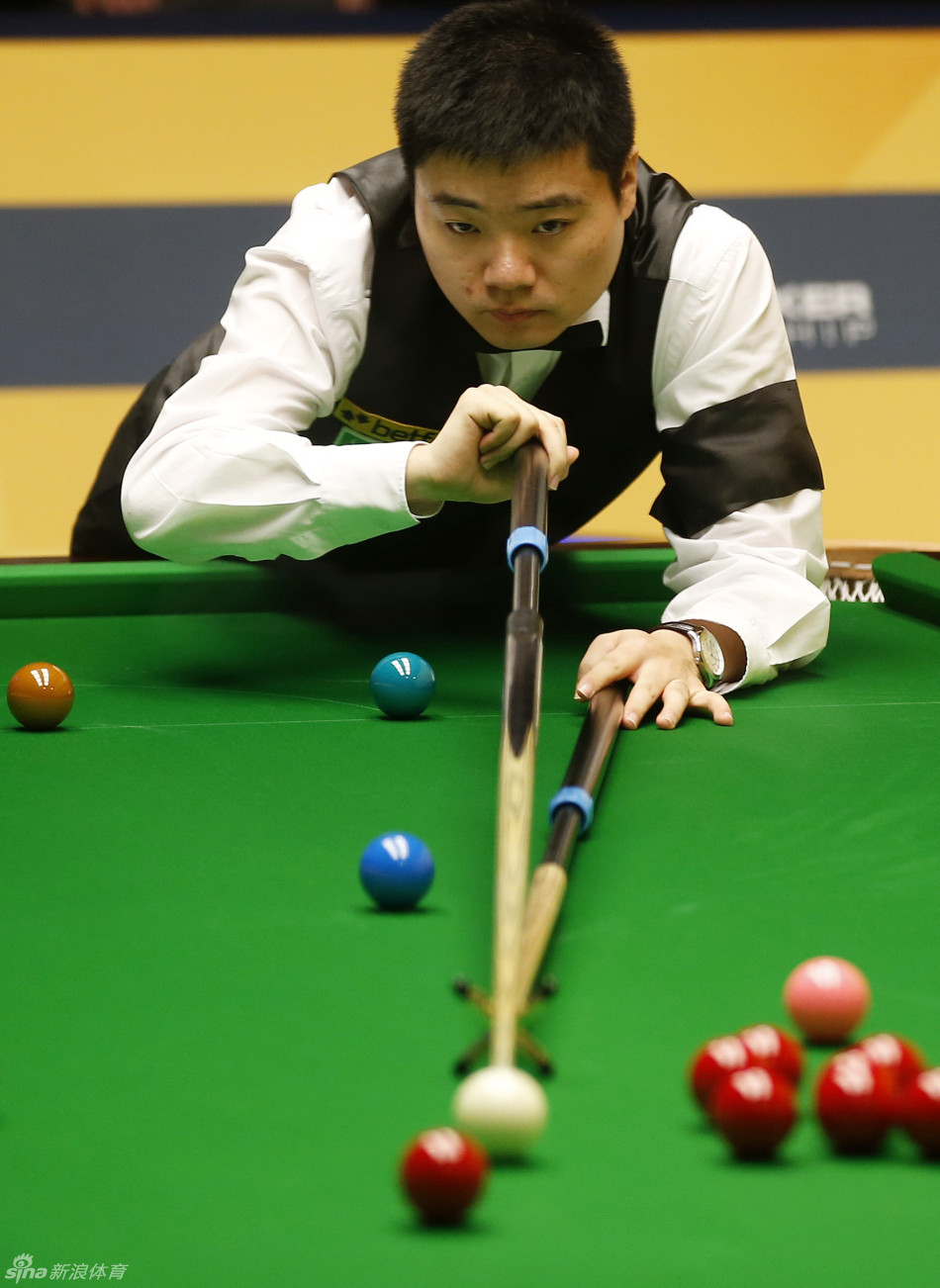 半场一脚干 半场一脚干