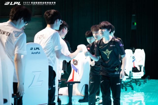 他们在场上 他们在场上