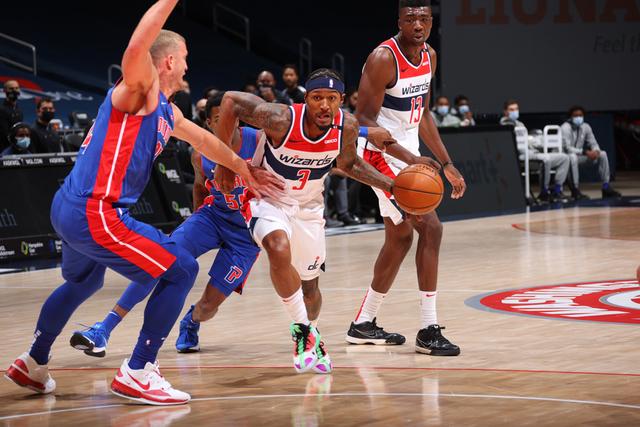 他的优点是 他的优点是